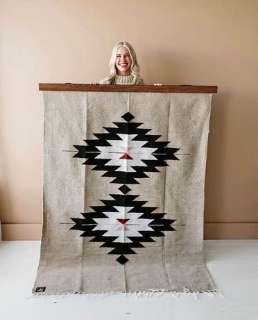 Quilt tapestry frame
