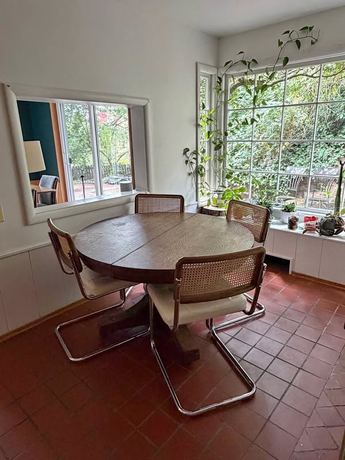 Table: Round Wood Pedestal