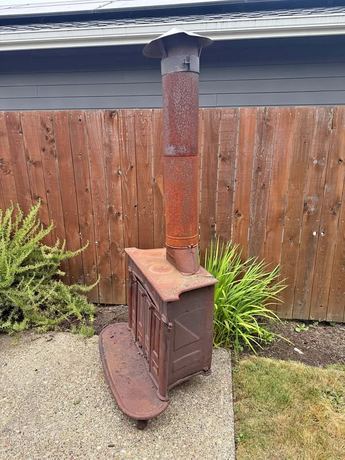 Outdoor wood stove
